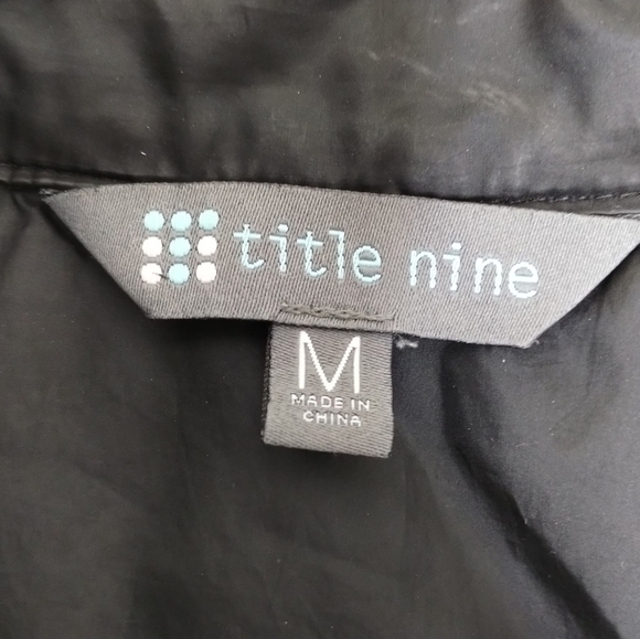 TITLE NINE Black Pink Quilted Softshell Knit Sleeve Jacket Women's Size Medium - Picture 4 of 6